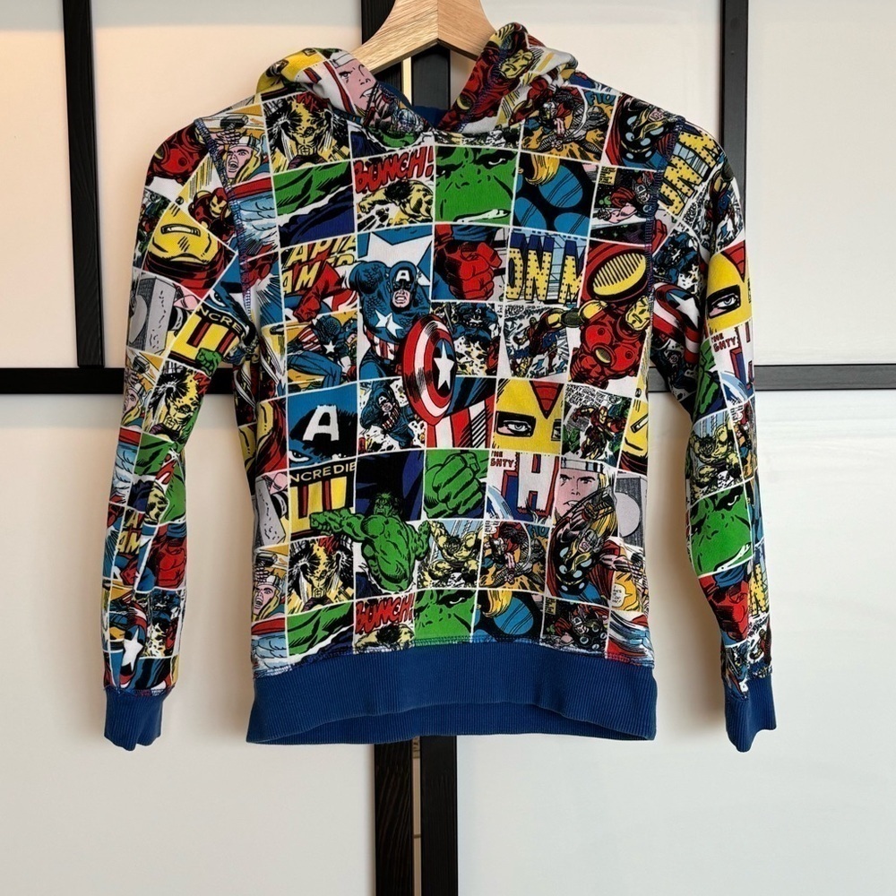 H&M‎ Marvel superheroes pullover hoodie. Size 8-10